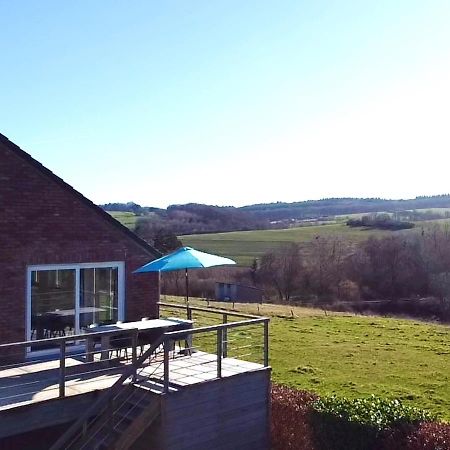 Huis Met Zonneterras, Tuin En Panoramisch Uitzicht Wellin Luaran gambar